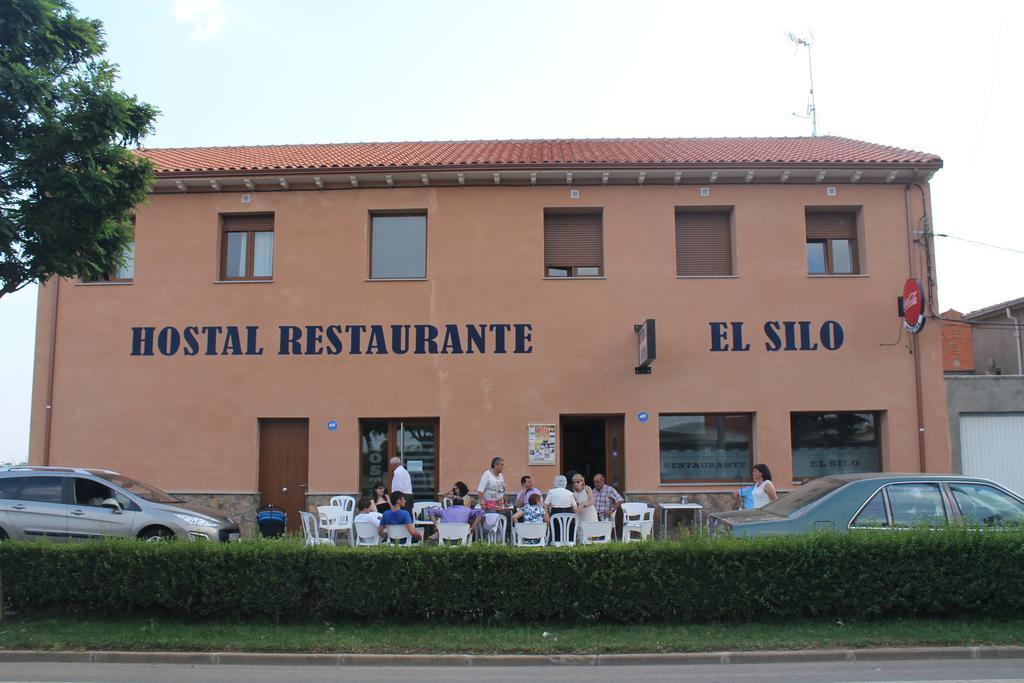 Hostal Restaurante El Silo Santa María del Páramo Eksteriør bilde